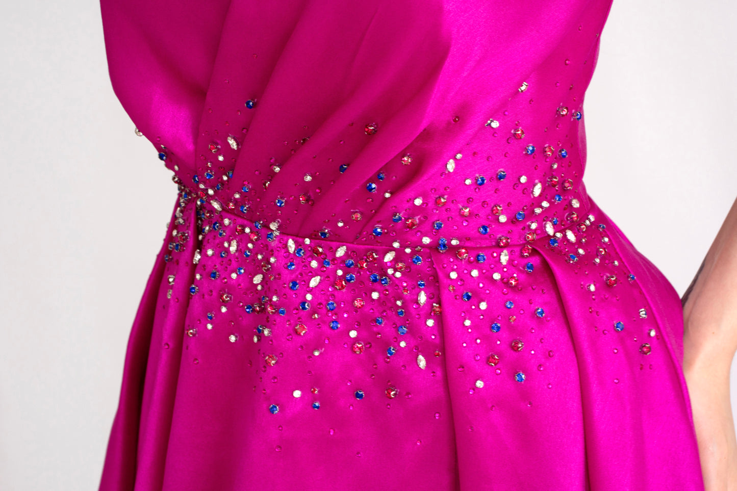 Rochie de ocazie cu umerii goi și croi prințesă - Aurora Glow (AT3)