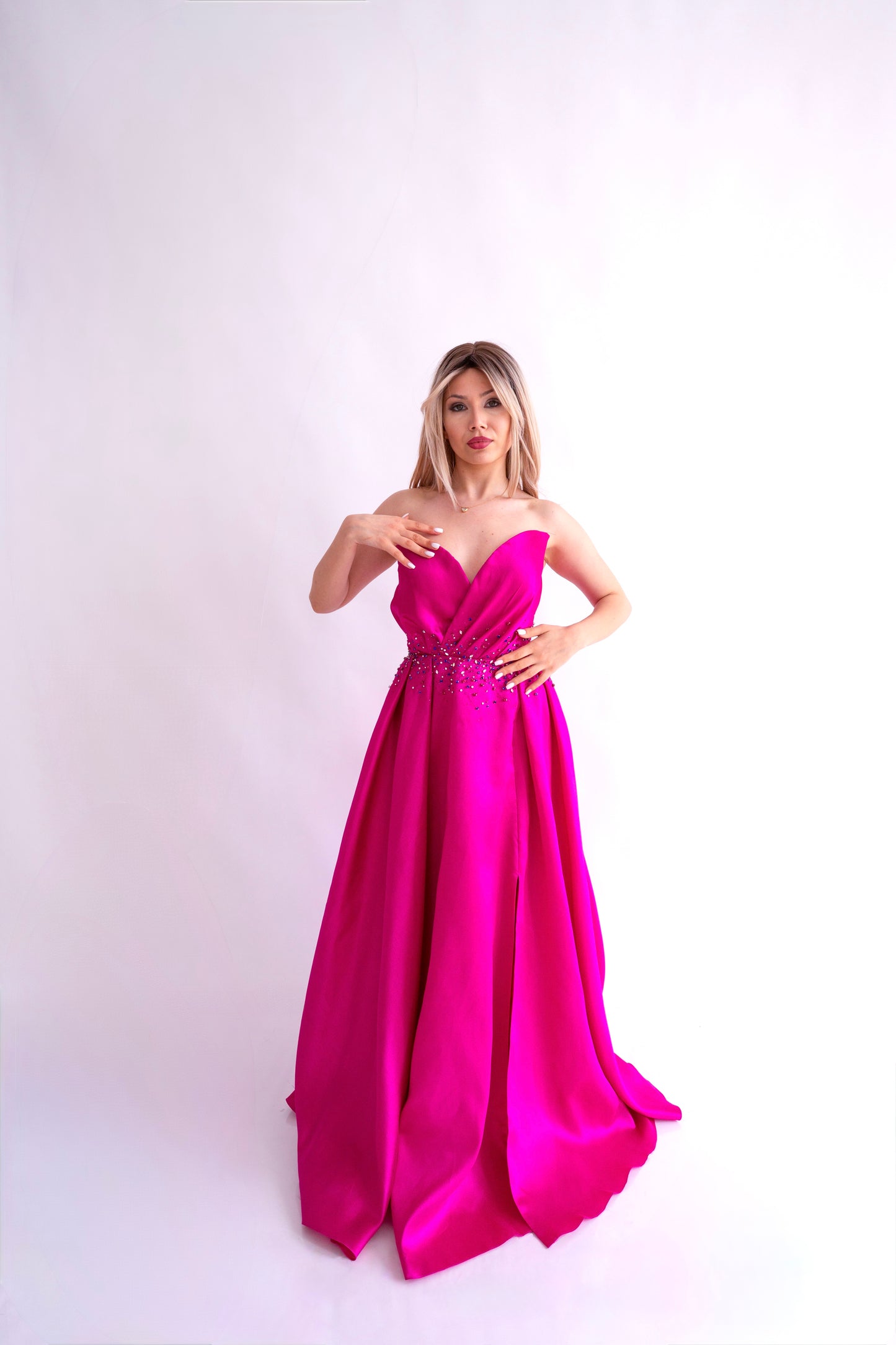 Rochie de ocazie cu umerii goi și croi prințesă - Aurora Glow (AT3)