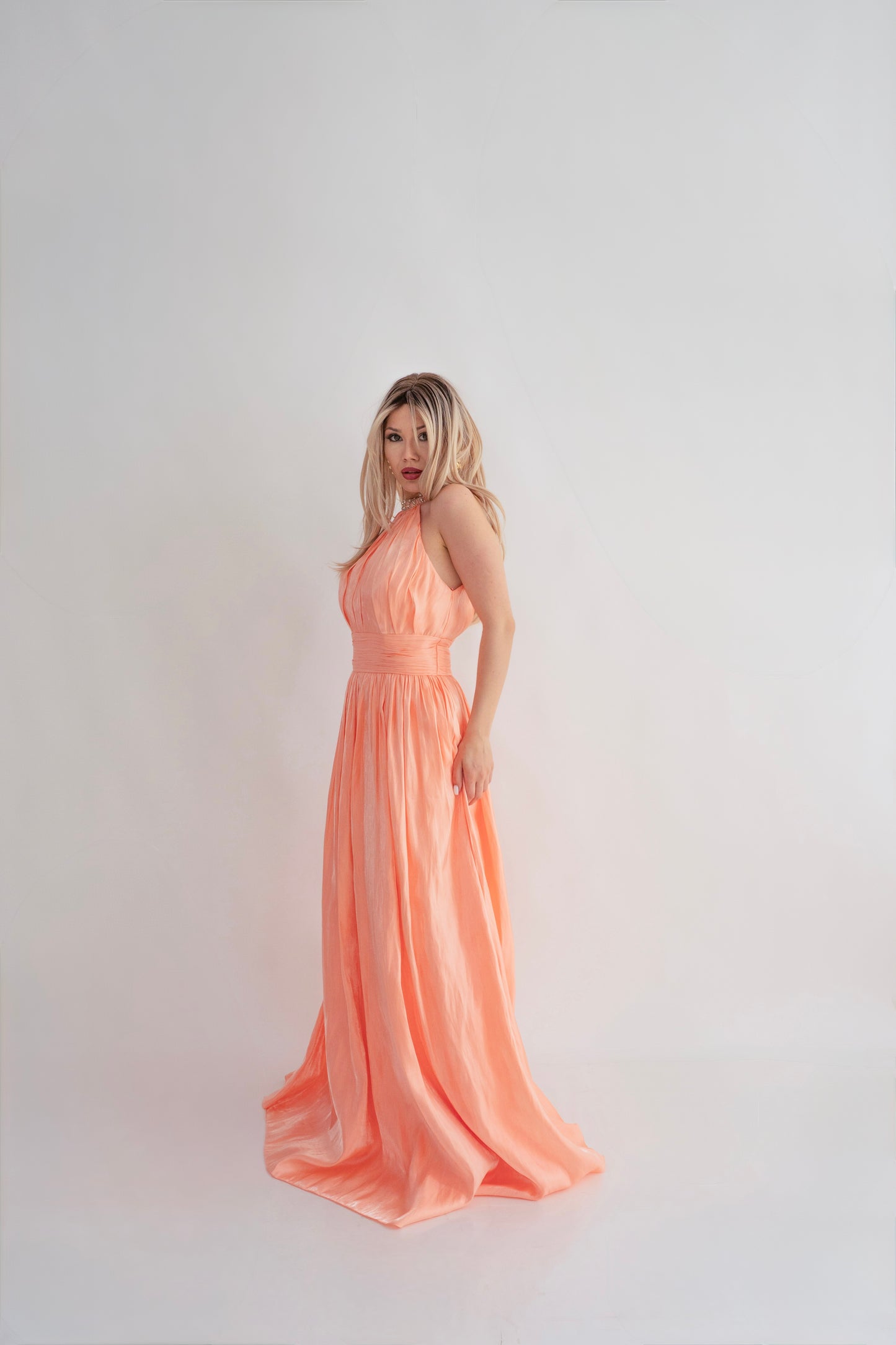 Rochie lunga nunta Halter Neck cu Strasuri – Celeste Glow (AT2) - Roz somon