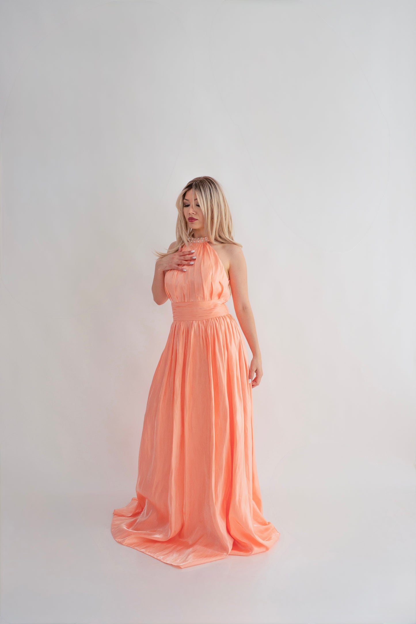 Rochie lunga nunta Halter Neck cu Strasuri – Celeste Glow (AT2) - Roz somon