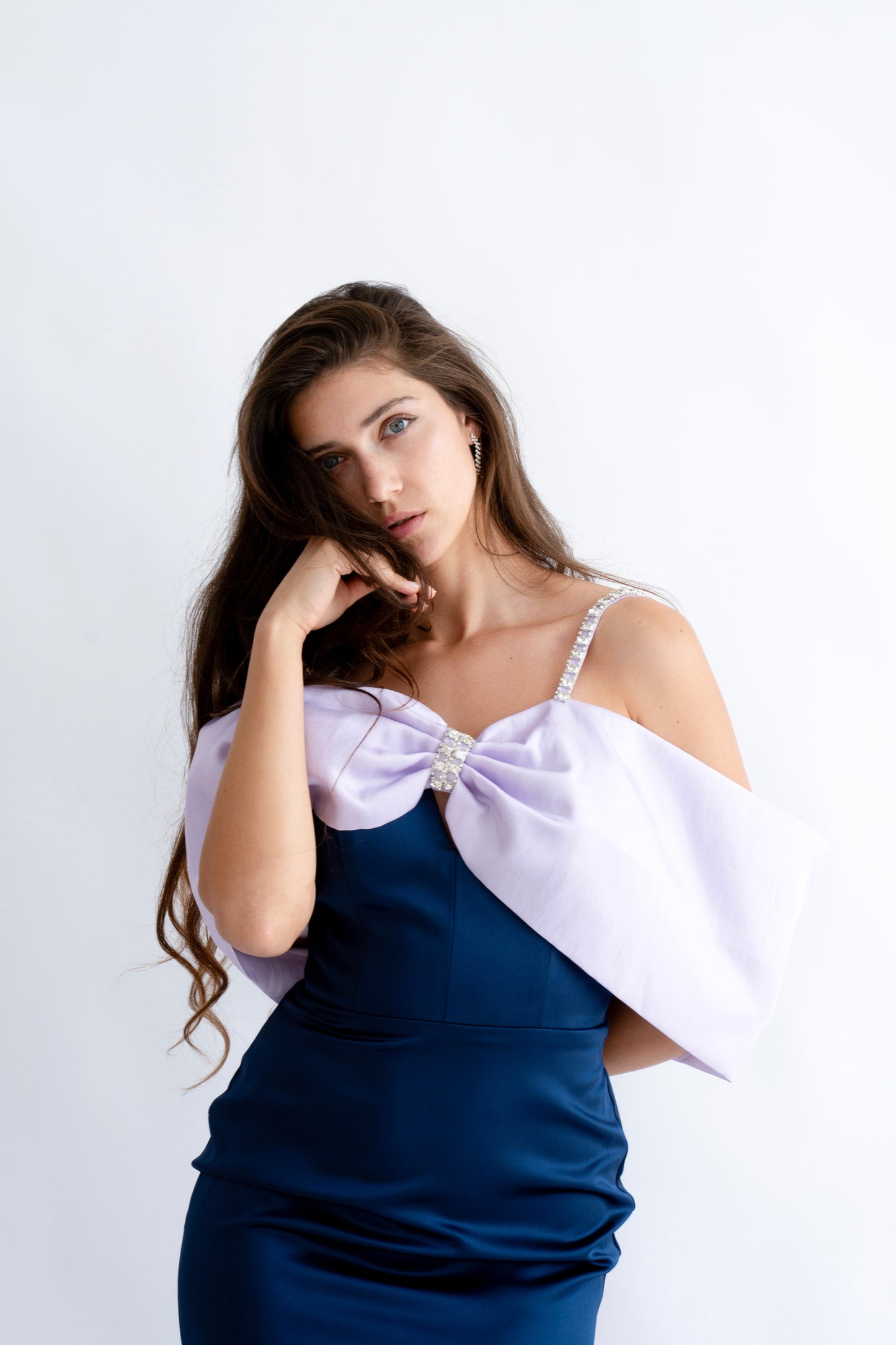Rochie de Ocazie cu Bretele Strălucitoare și Fundă Maxi - Eleonora Bow Dress (AT6) - Albastru