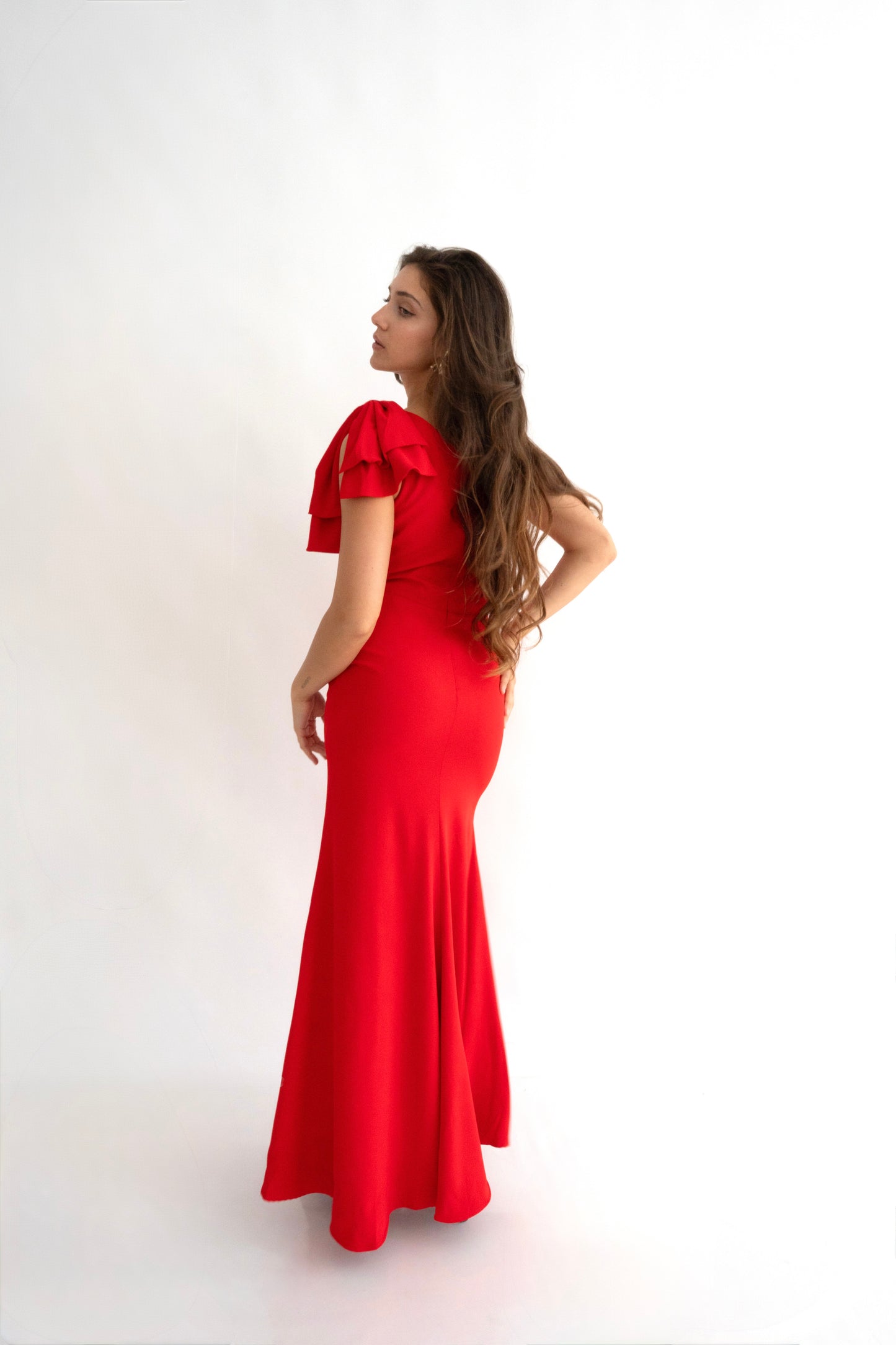 Rochie elegantă lungă cu slit și fundă, pe un umăr – Eleonora Rose Bow (AT1)