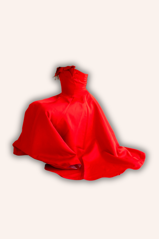 Rochie roșie midi “Scarlet” fără bretele, cu fundă delicată – senzualitate și eleganță